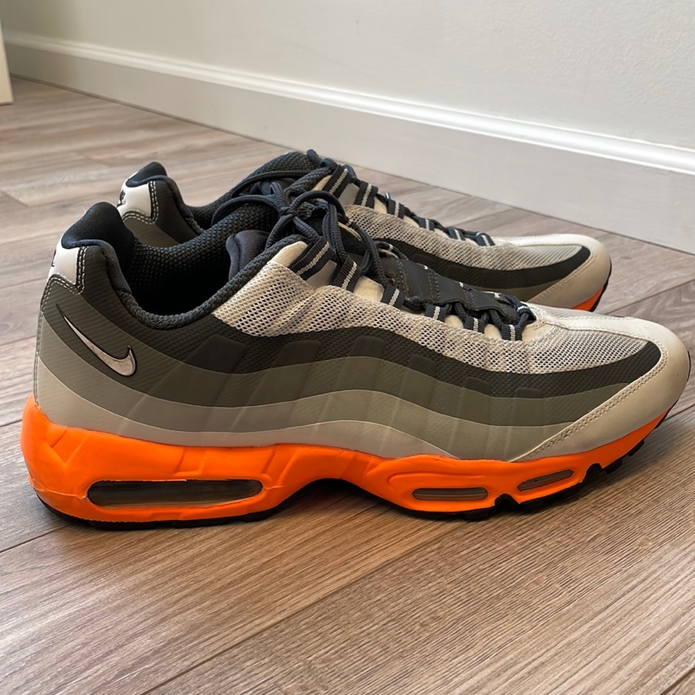 Air max 95 Grey gradient and orange